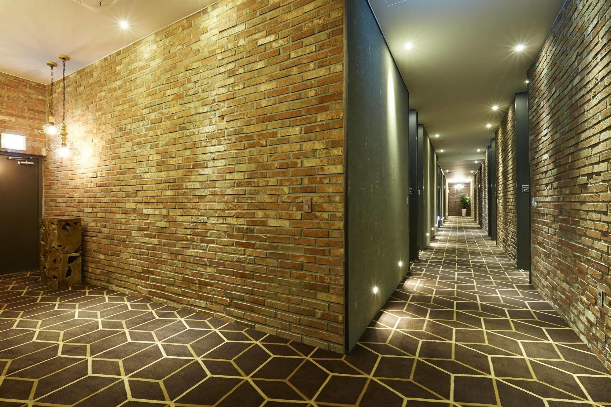 Chungbuk Inno City Namoo Hotel Eumseong エクステリア 写真
