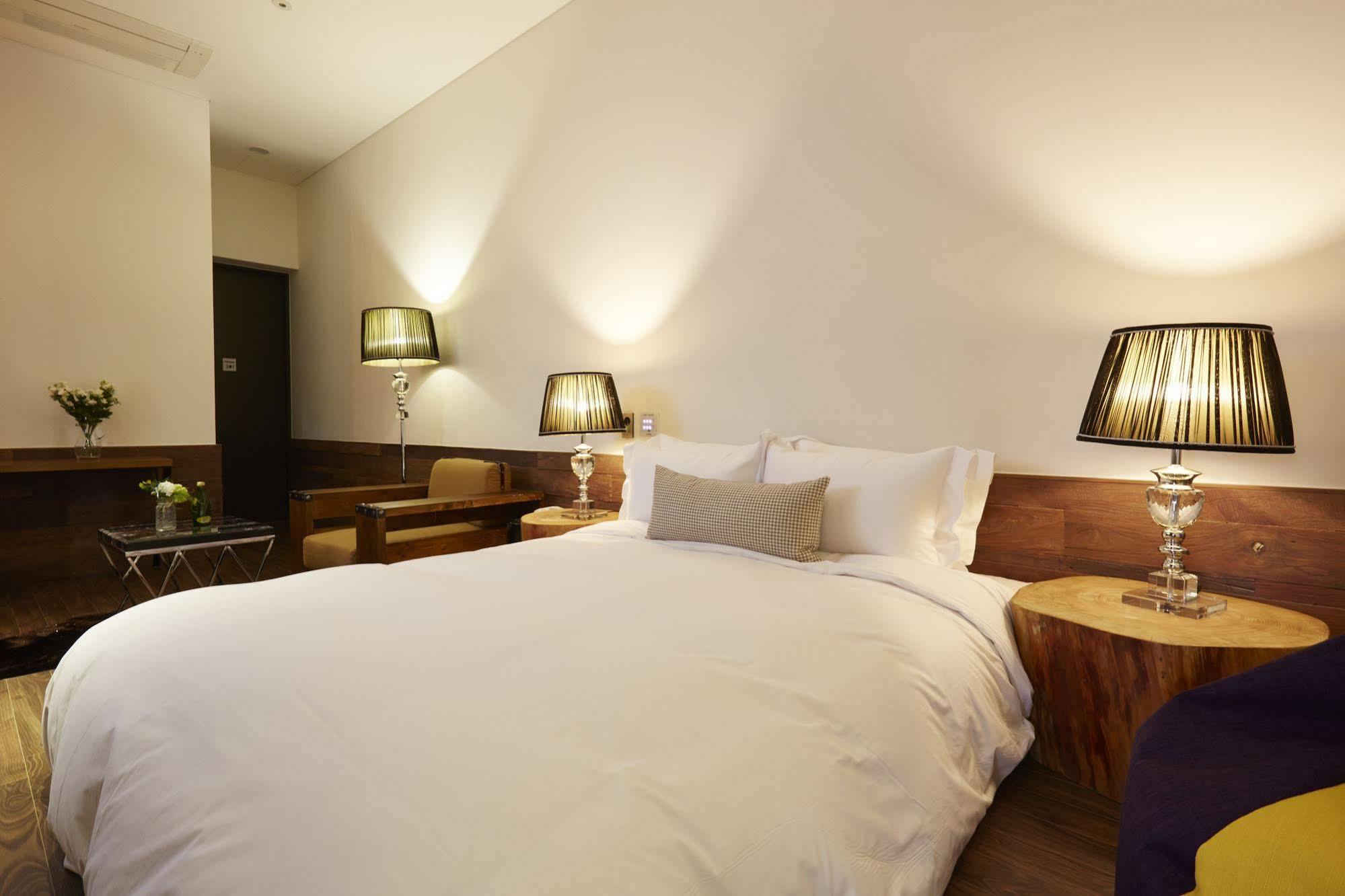 Chungbuk Inno City Namoo Hotel Eumseong エクステリア 写真