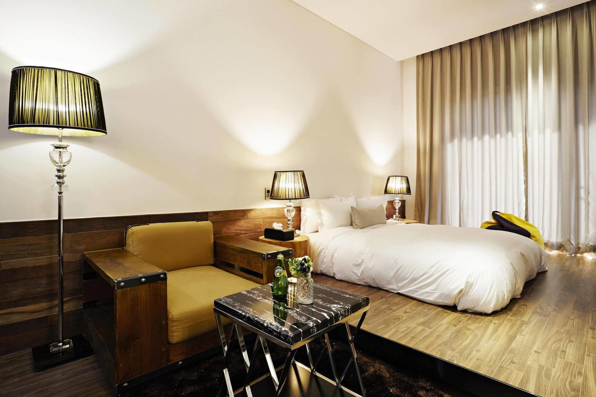 Chungbuk Inno City Namoo Hotel Eumseong エクステリア 写真