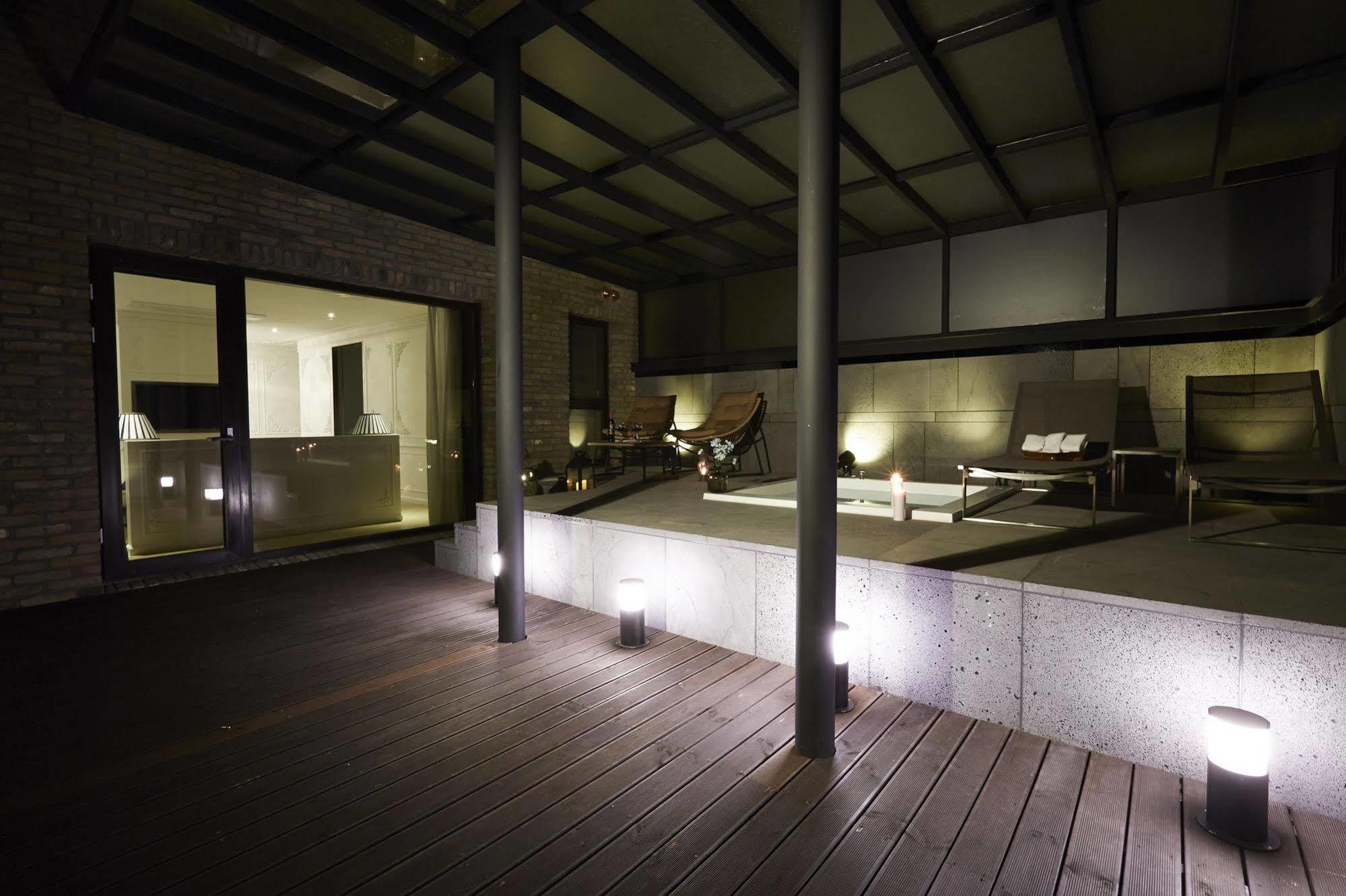 Chungbuk Inno City Namoo Hotel Eumseong エクステリア 写真
